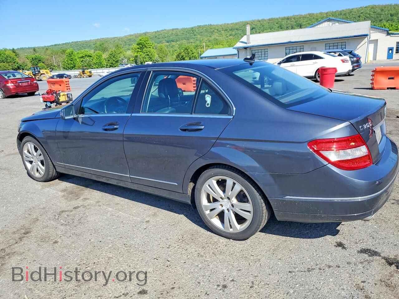 2010 MERCEDES-BENZ C-CLASS - VIN: WDDGF8BB5AF430797 - Фото 2