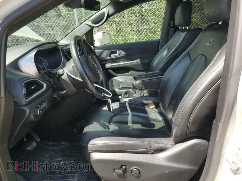 2020 Chrysler PACIFICA (VIN 2C4RC1EG6LR126853) — фото 7 из 13