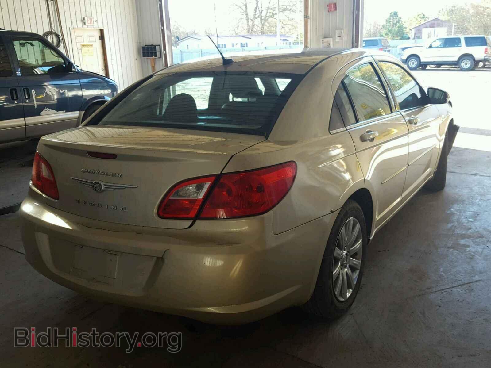 2010 CHRYSLER SEBRING - VIN: 1C3CC5FD8AN158199 - Фото 4