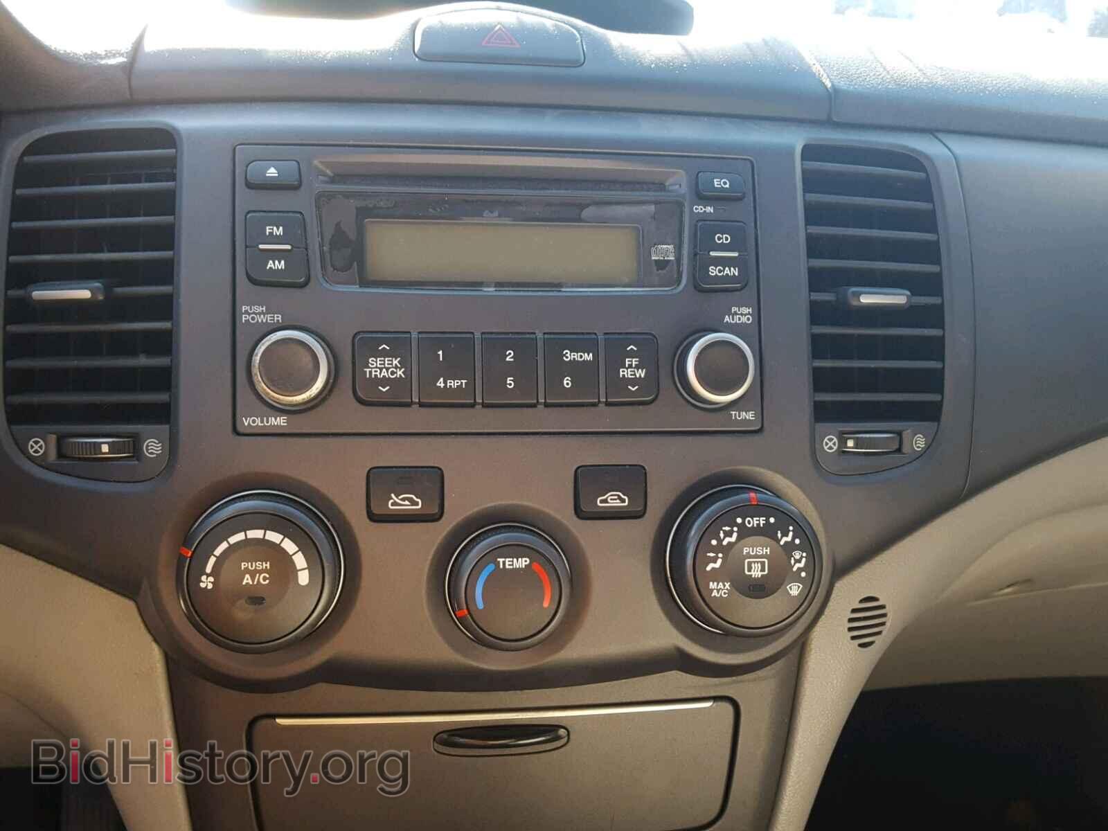 2007 KIA OPTIMA - VIN: KNAGE123675157314 - Фото 9