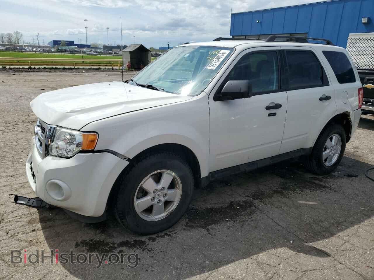 Фотография 1FMCU0D77BKC17119 - FORD ESCAPE 2011