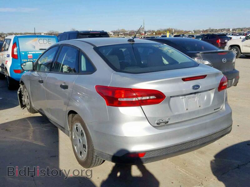 2016 Ford FOCUS (VIN 1FADP3E23GL395167) — photo 3 of 10