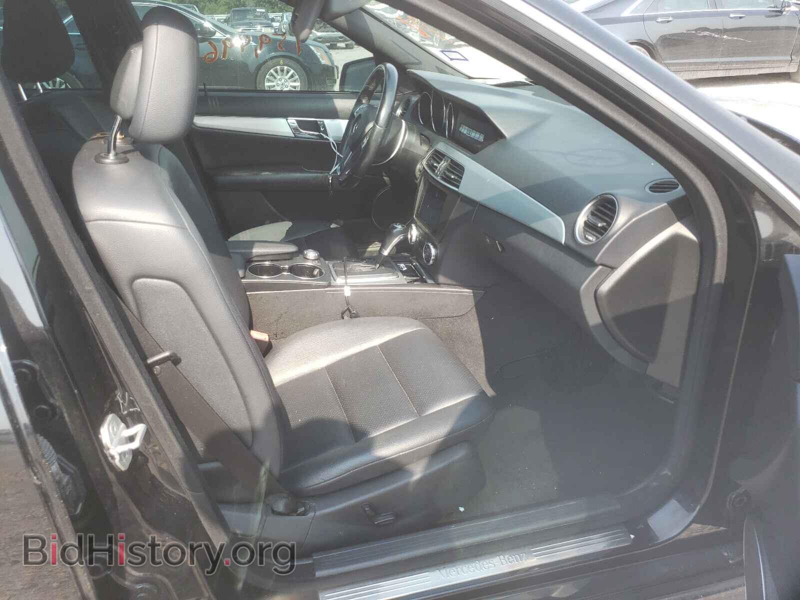 2012 MERCEDES-BENZ C-CLASS - VIN: WDDGF4HB9CA725563 - Фото 5