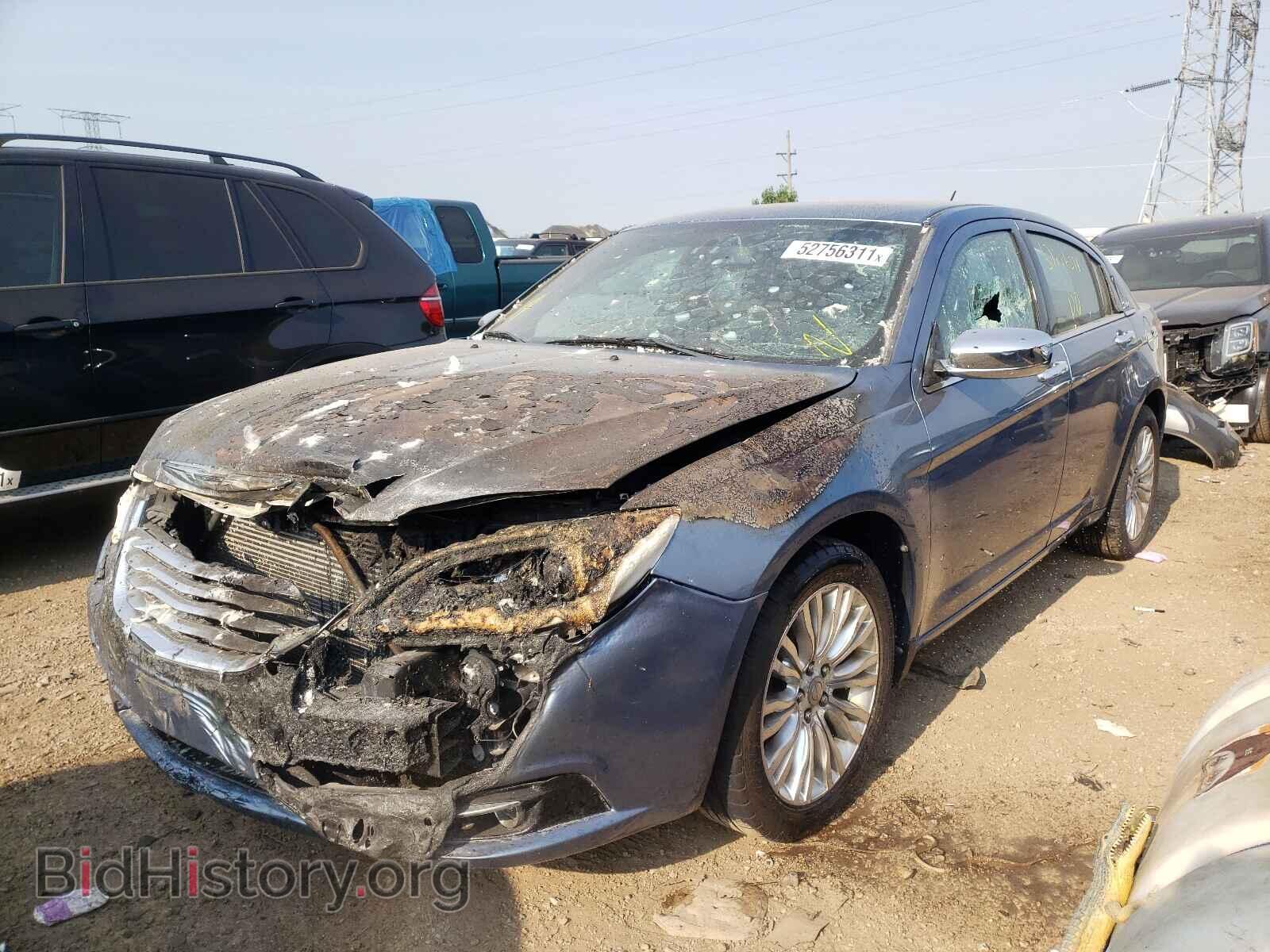 2011 CHRYSLER 200 - VIN: 1C3BC2FB4BN581338 - Фото 2