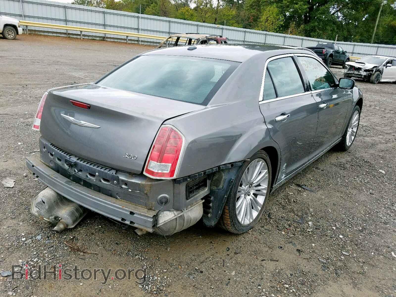 2011 CHRYSLER 300 - VIN: 2C3CA5CGXBH574592 - Фото 4
