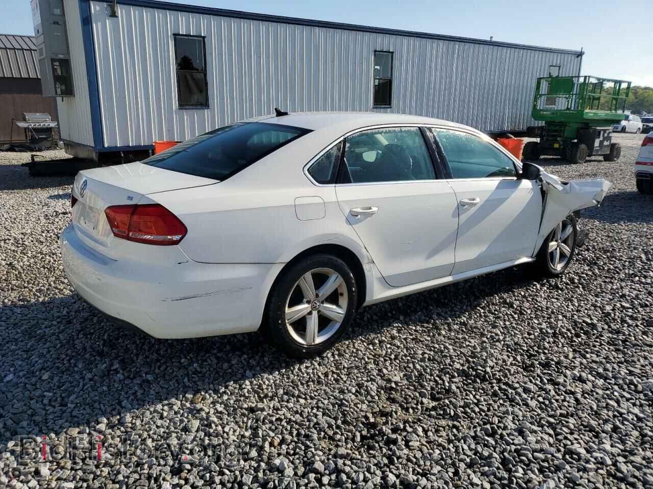2012 VOLKSWAGEN PASSAT - VIN: 1VWBP7A3XCC070630 - Фото 3