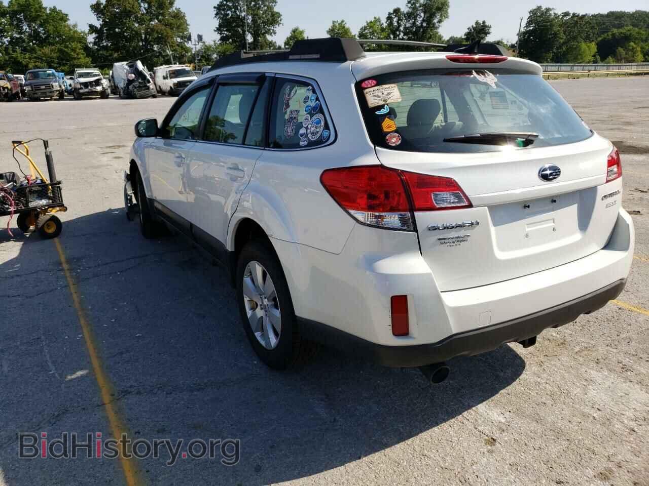 2011 SUBARU OUTBACK - VIN: 4S4BRBAC3B3411795 - Фото 3