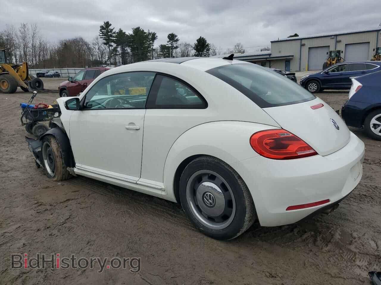 2012 VOLKSWAGEN BEETLE - VIN: 3VWJP7AT8CM634558 - Фото 2