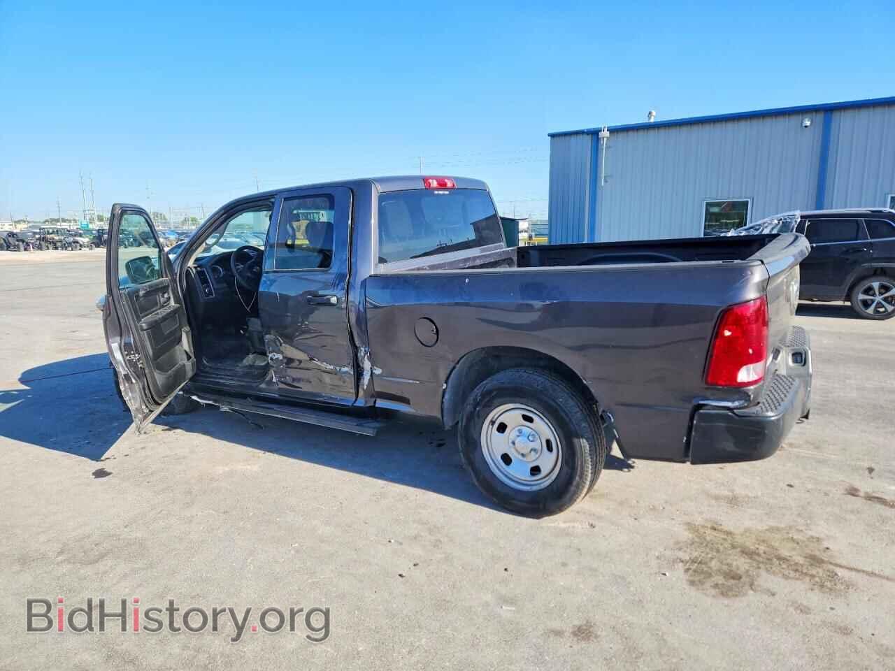 2019 RAM 1500 - VIN: 1C6RR6FG9KS526341 - Photo 2
