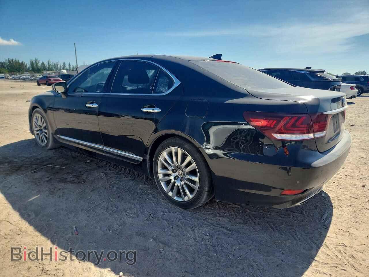 2017 LEXUS LS460 - VIN: JTHBL5EF1H5144714 - Photo 2