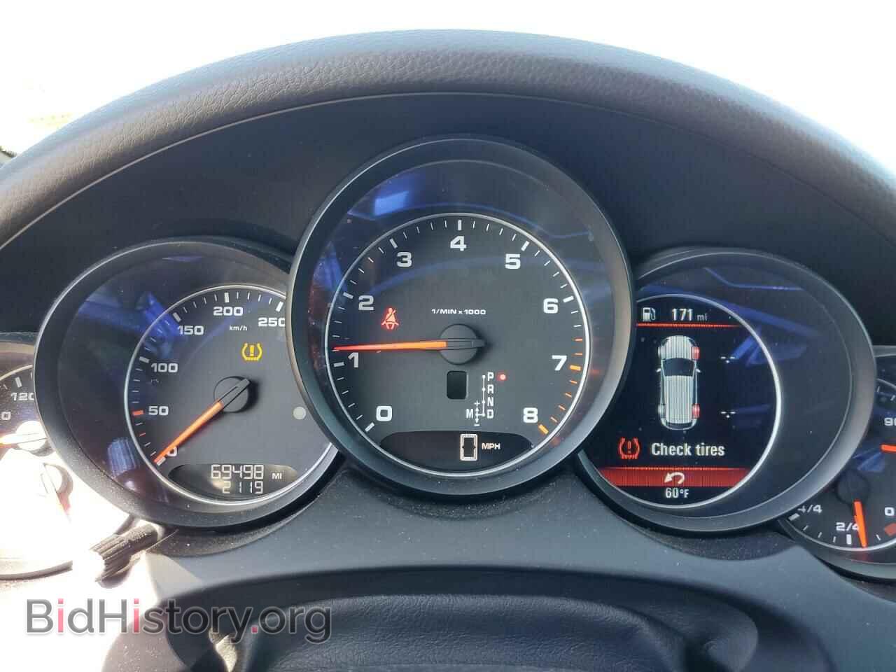 2017 PORSCHE CAYENNE - VIN: WP1AA2A25HKA90158 - Фото 9