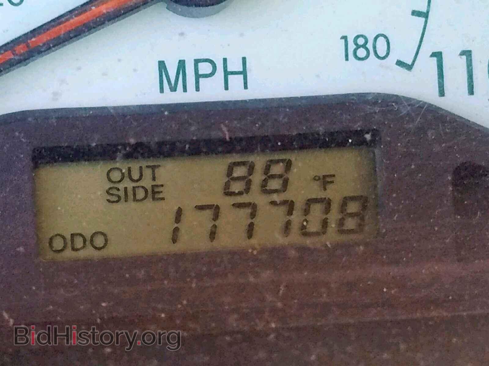 2003 TOYOTA COROLLA - VIN: JTDBR32E230032610 - Photo 8