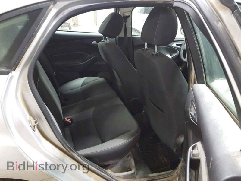 2013 Ford FOCUS (VIN 1FADP3F25DL350967) — photo 6 of 10