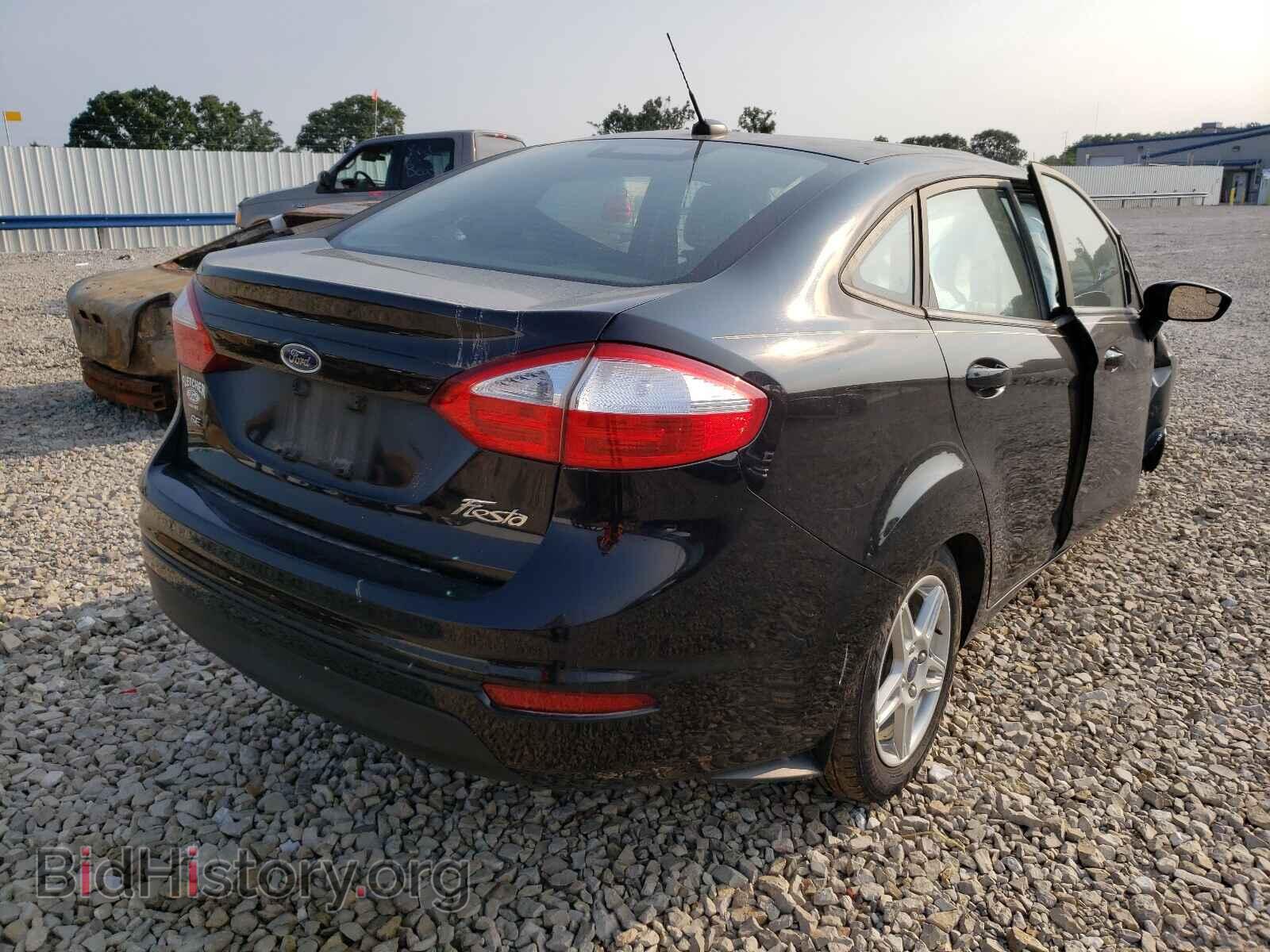 2017 FORD FIESTA - VIN: 3FADP4BJ9HM112921 - Фото 4