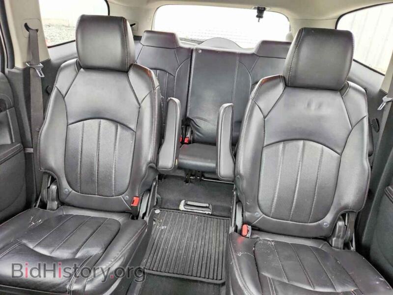 2017 Buick ENCLAVE (VIN 5GAKRBKD2HJ125566) — фото 10 из 16