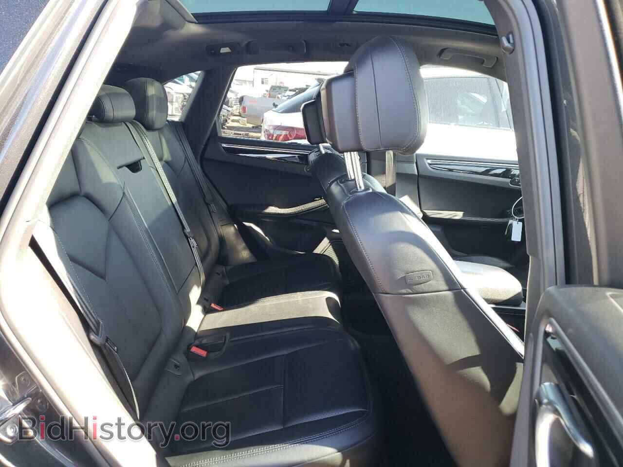 2017 PORSCHE MACAN - VIN: WP1AB2A58HLB15376 - Photo 11