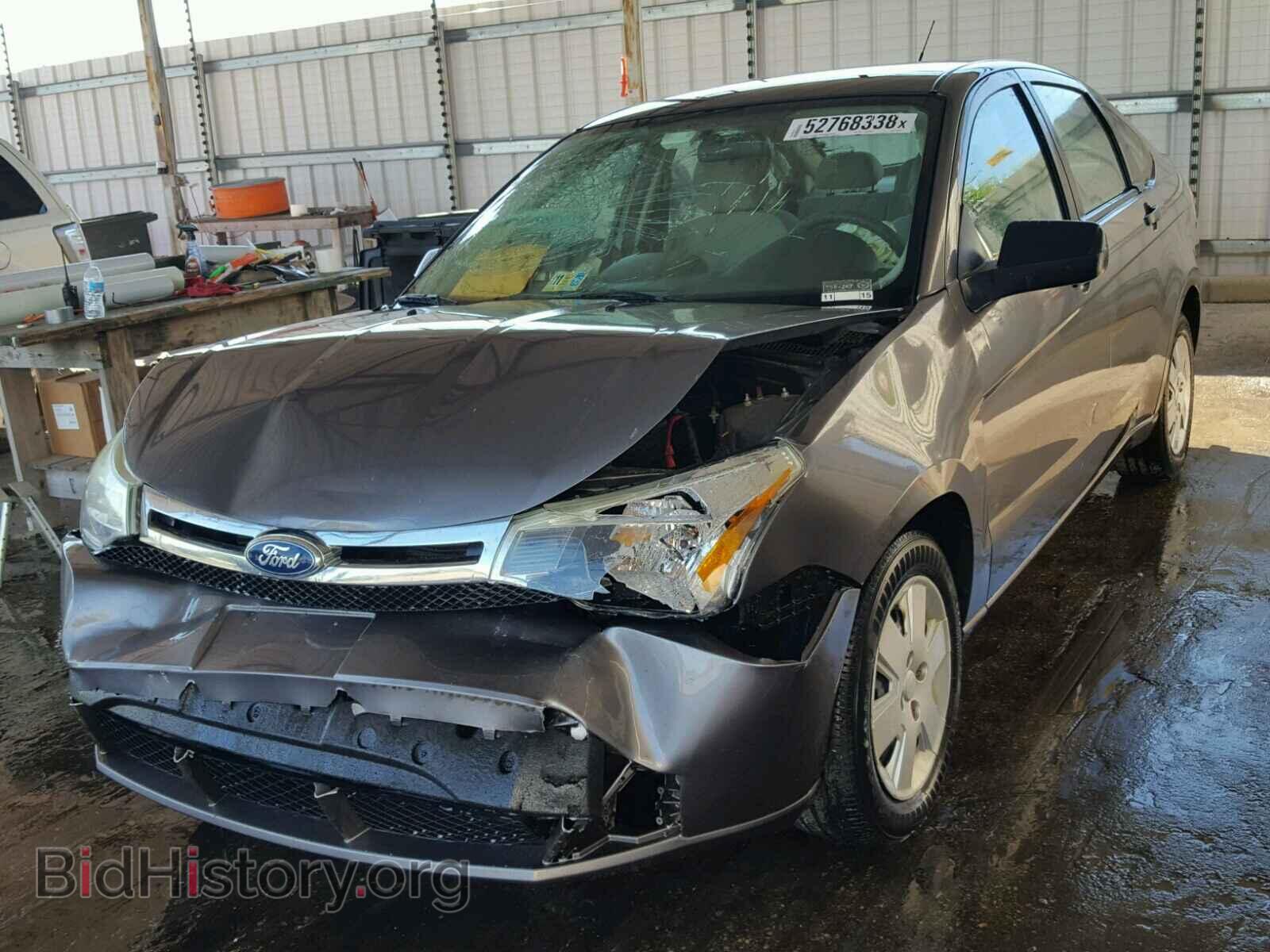 2011 FORD FOCUS - VIN: 1FAHP3EN2BW187610 - Фото 2