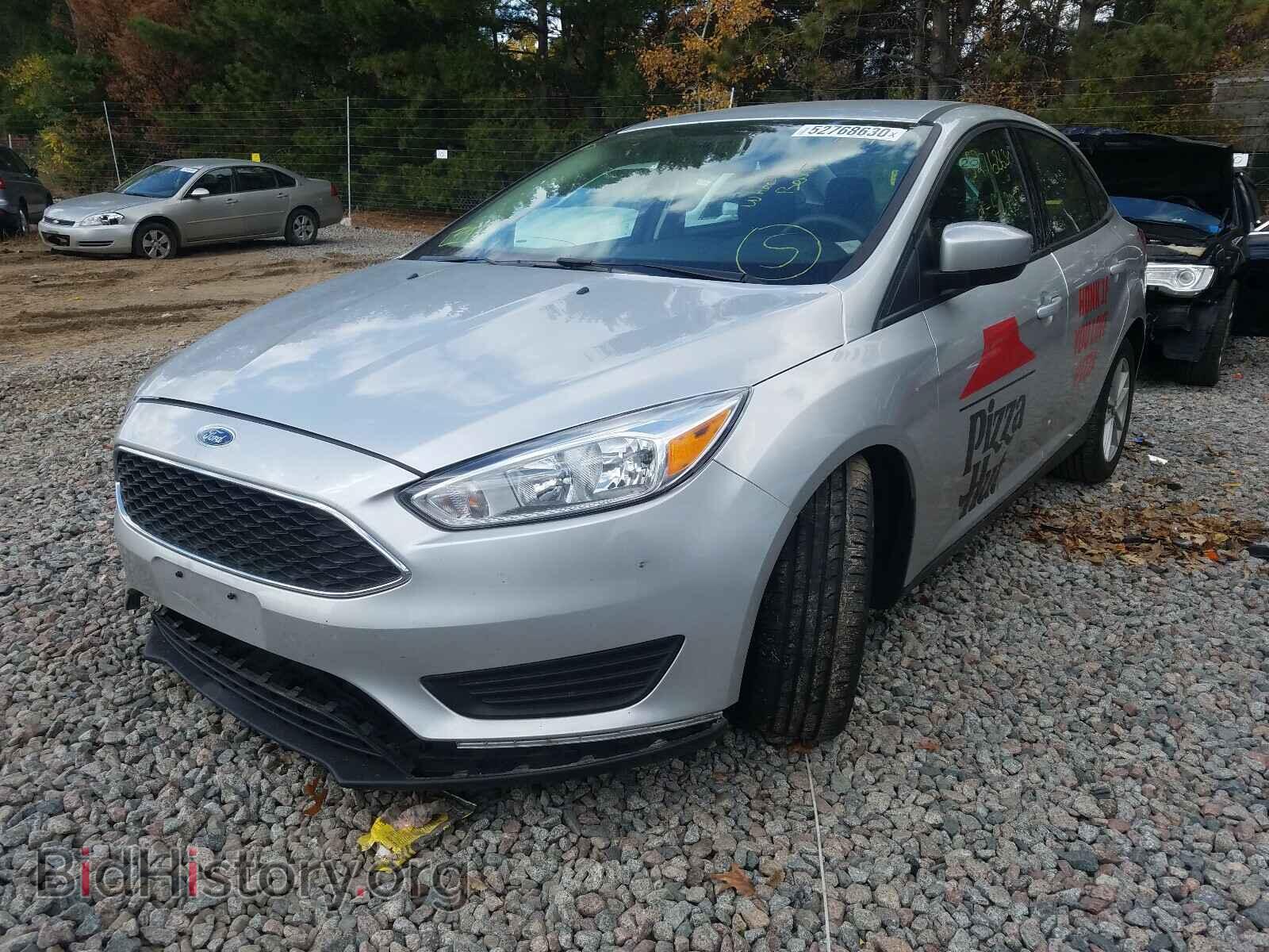 2018 FORD FOCUS - VIN: 1FADP3F29JL225210 - Фото 2