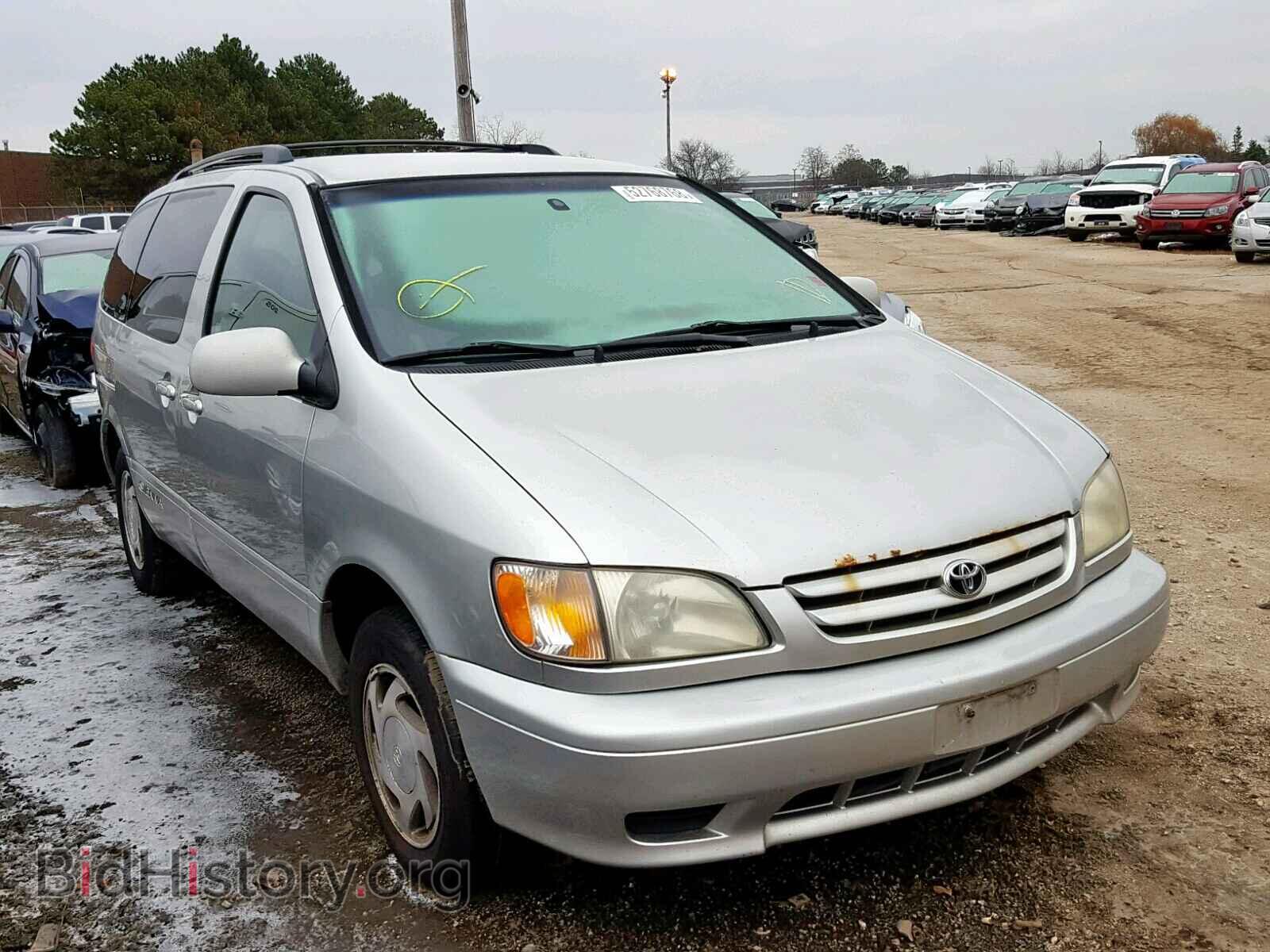Фотография 4T3ZF13C42U415399 - TOYOTA SIENNA LE 2002