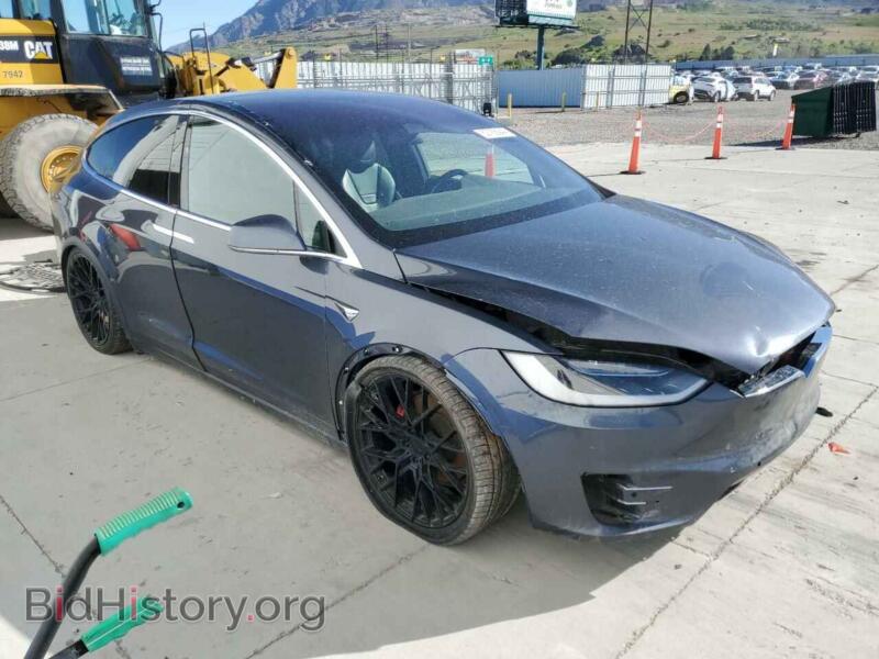 2017 Tesla MODEL X (VIN 5YJXCBE49HF051782) — photo 4 of 14