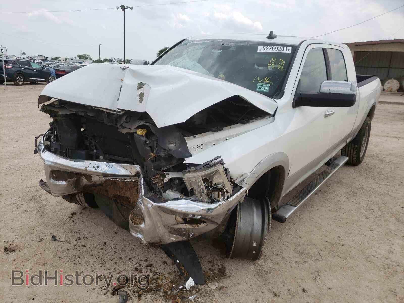 2014 RAM 2500 - VIN: 3C6TR5NT8EG106080 - Фото 2