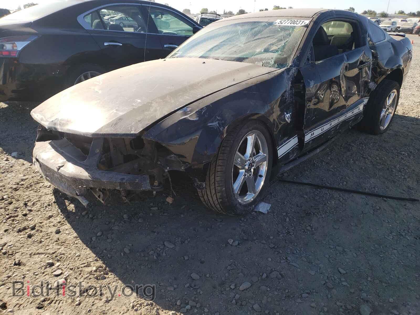 2009 FORD MUSTANG - VIN: 1ZVHT80N695141740 - Фото 2