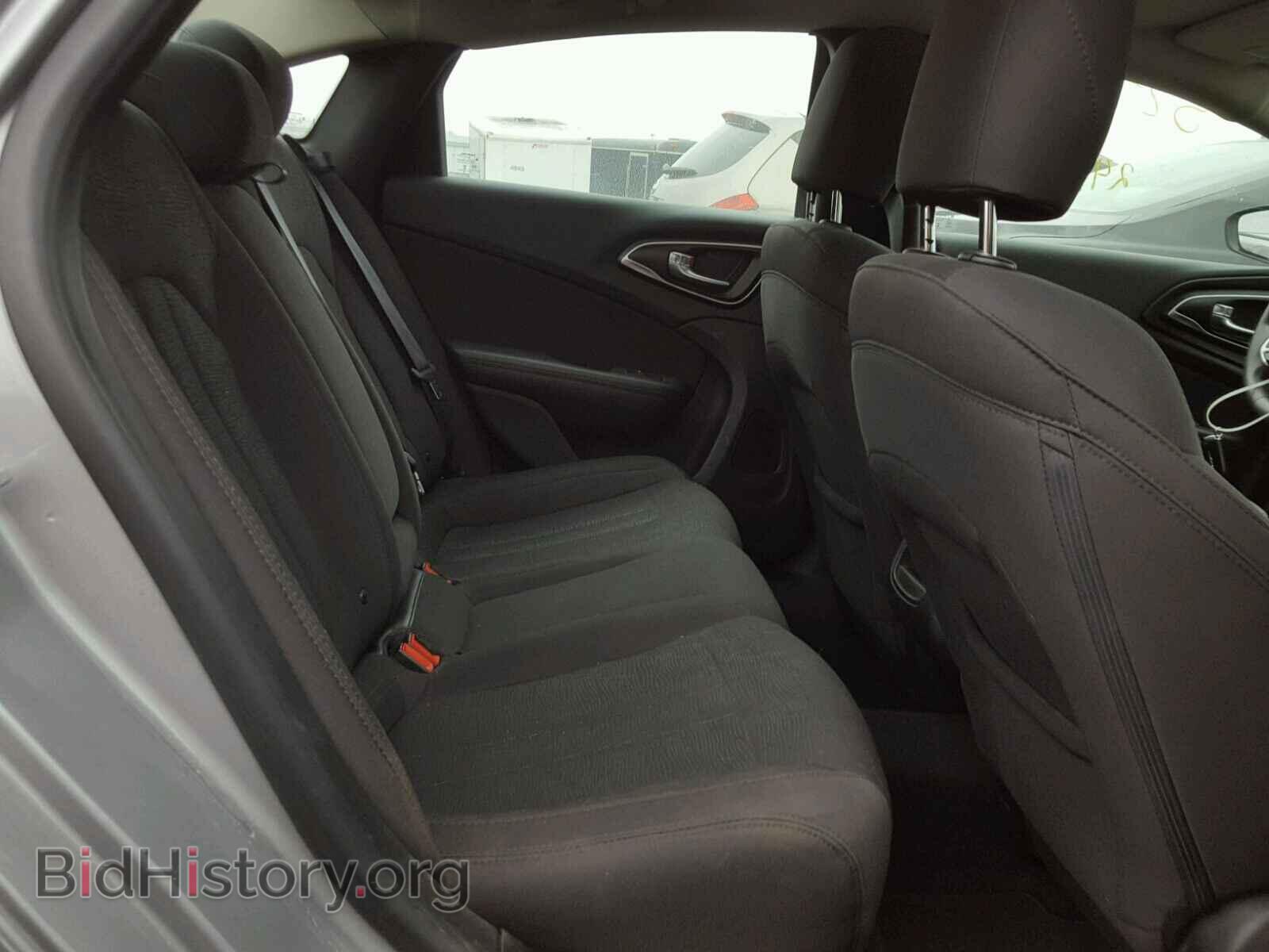 2016 CHRYSLER 200 - VIN: 1C3CCCAB6GN103608 - Фото 6