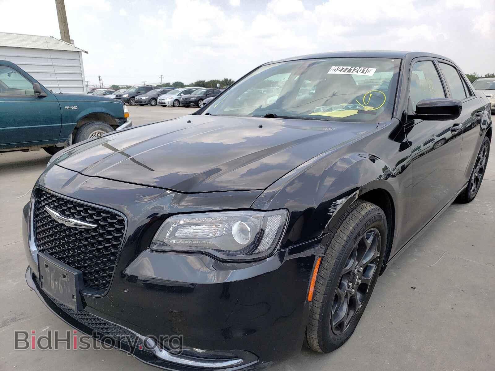 2019 CHRYSLER 300 - VIN: 2C3CCAGG7KH648726 - Photo 2