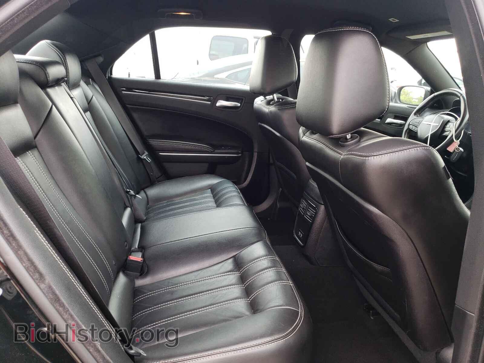2019 CHRYSLER 300 - VIN: 2C3CCAGG7KH648726 - Photo 6