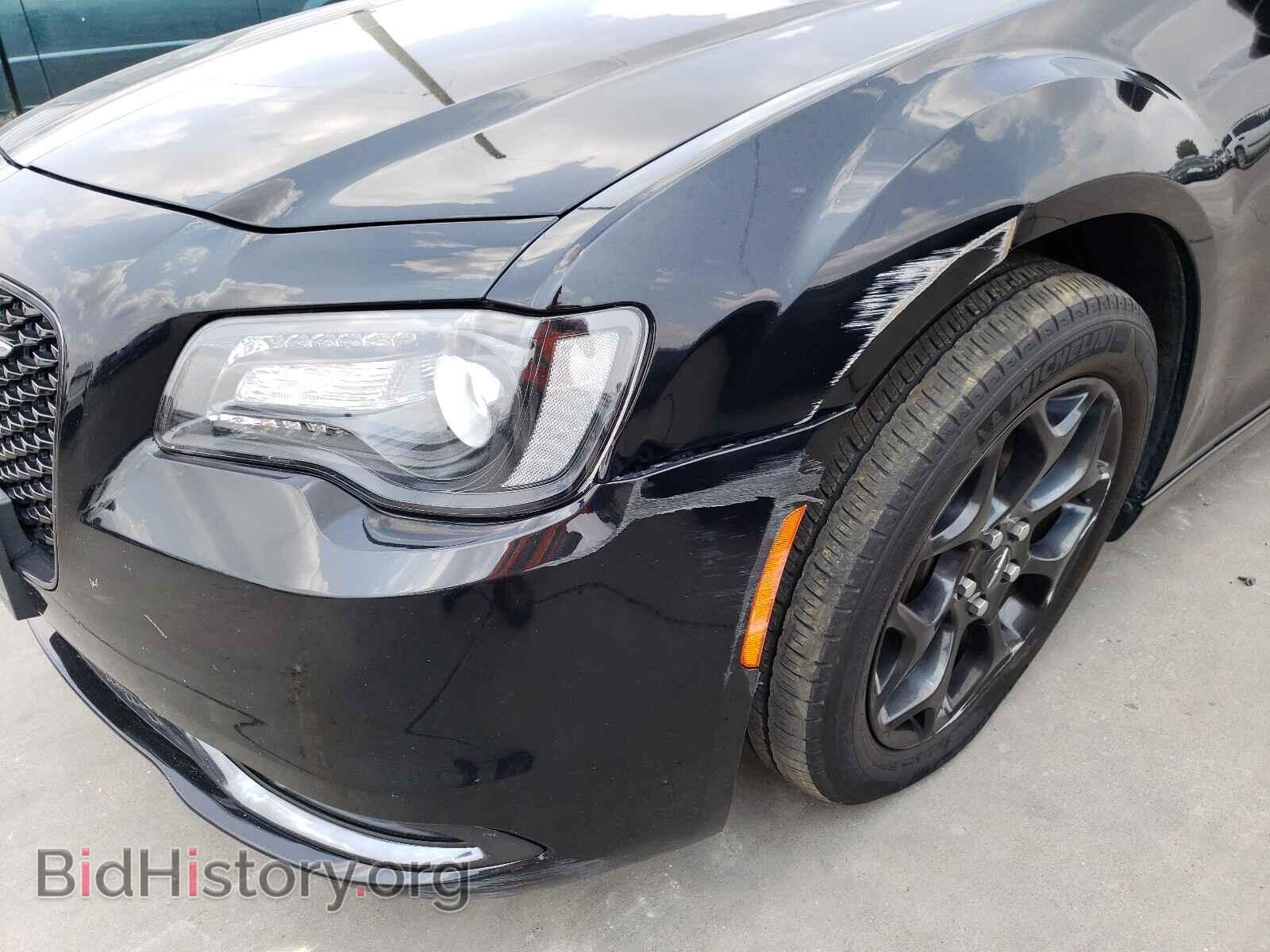 2019 CHRYSLER 300 - VIN: 2C3CCAGG7KH648726 - Photo 9