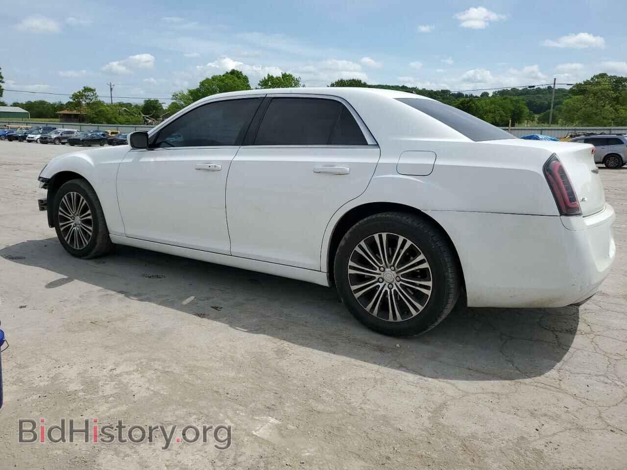 2013 CHRYSLER 300 - VIN: 2C3CCAGT3DH647105 - Фото 2