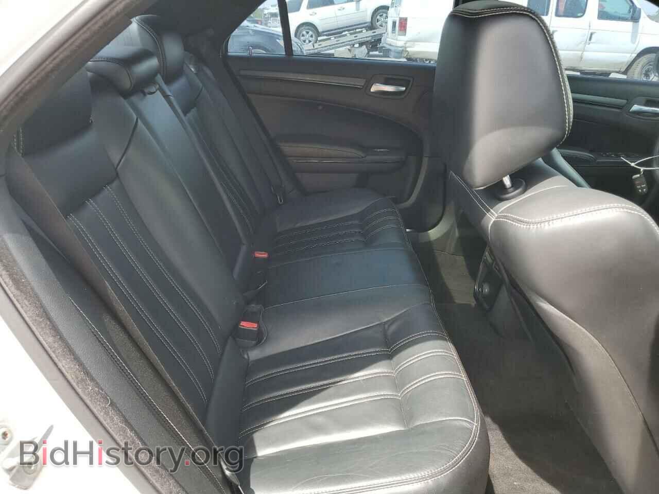 2013 CHRYSLER 300 - VIN: 2C3CCAGT3DH647105 - Фото 10