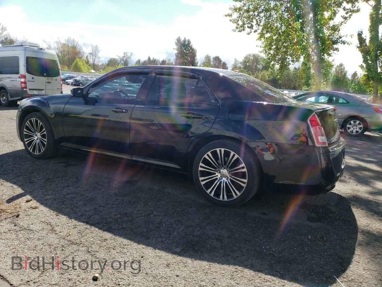 2013 CHRYSLER 300 - VIN: 2C3CCABGXDH547321 - Фото 2