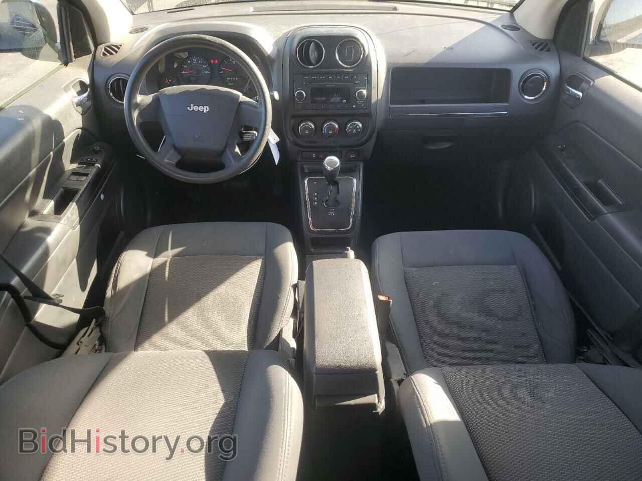 2010 JEEP COMPASS - VIN: 1J4NT4FB8AD640913 - Фото 8