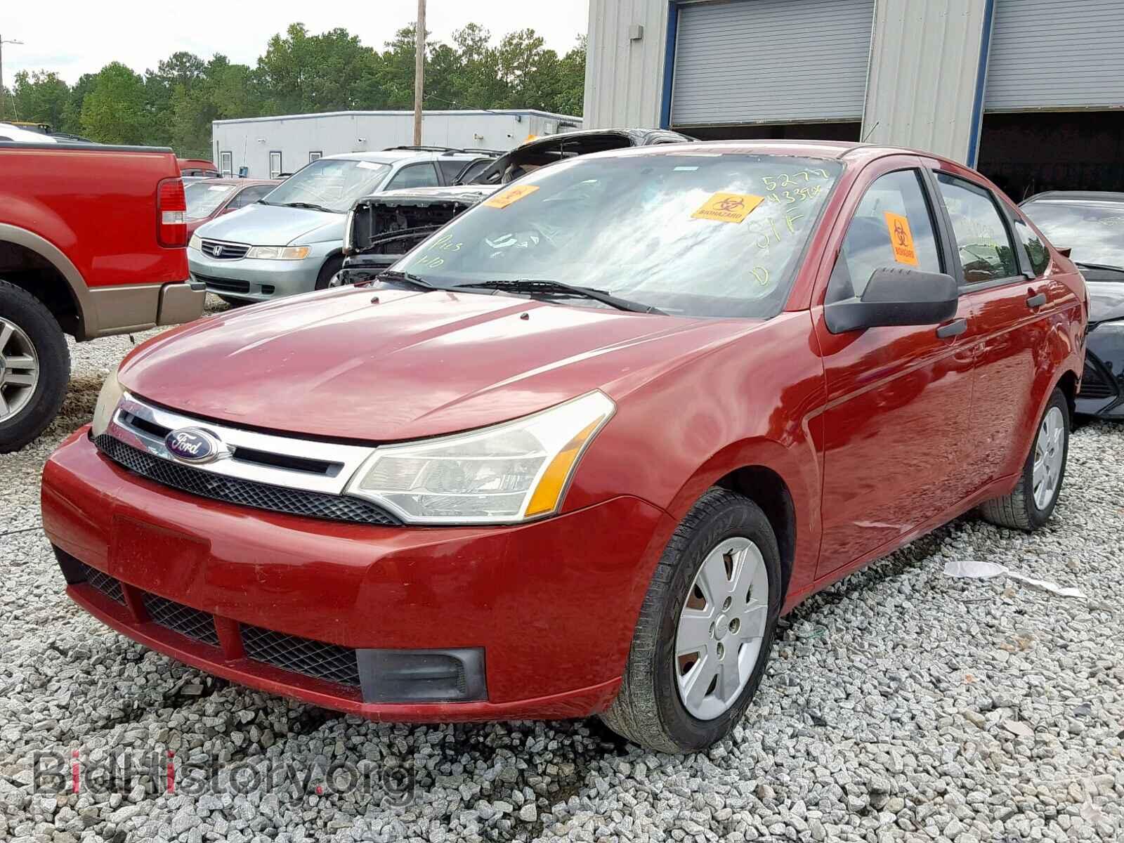 2009 FORD FOCUS - VIN: 1FAHP34N09W201628 - Photo 2