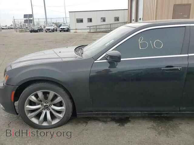 2019 CHRYSLER 300 - VIN: 2C3CCAAG4KH679165 - Фото 13