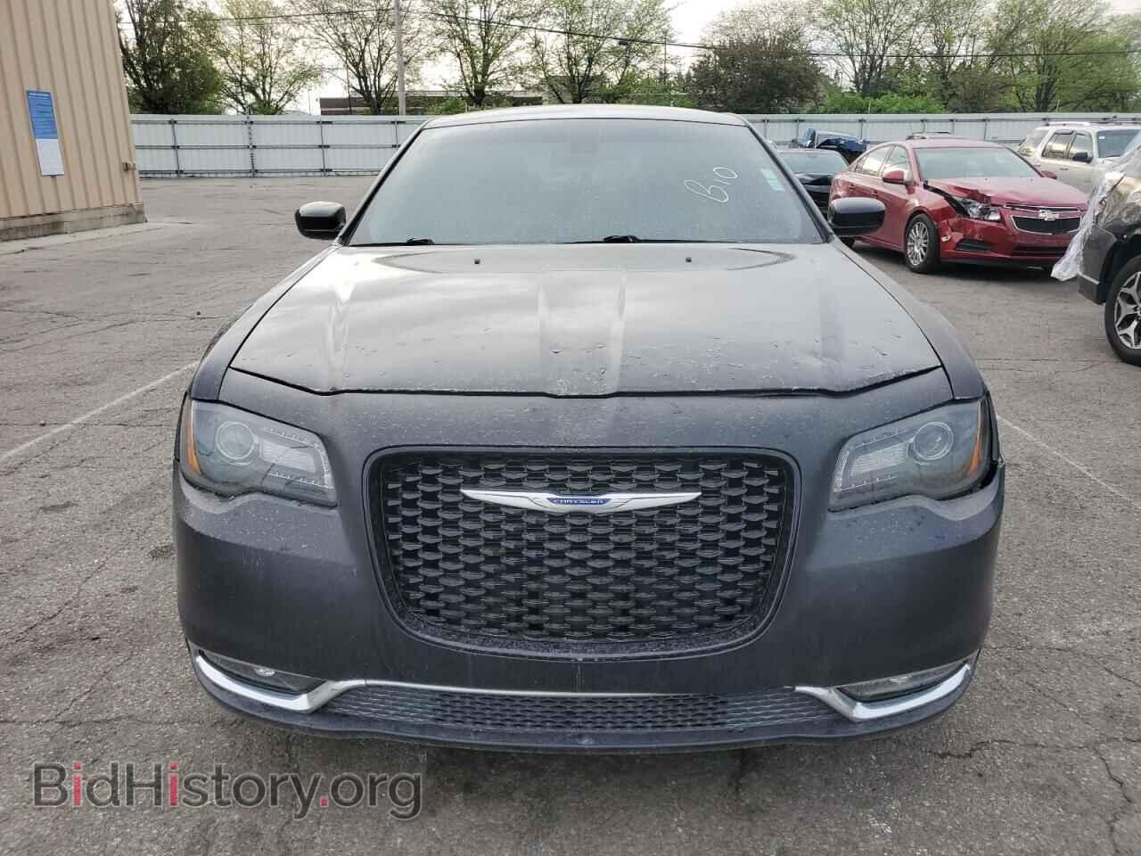 2019 CHRYSLER 300 - VIN: 2C3CCAAG4KH679165 - Фото 5