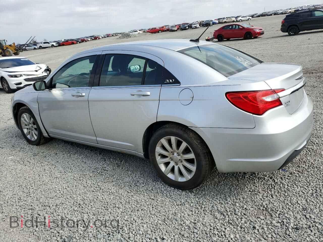 2012 CHRYSLER 200 - VIN: 1C3CCBAB7CN320475 - Фото 2