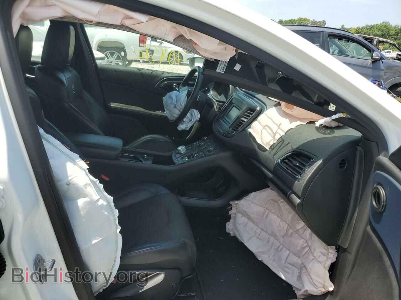 2016 CHRYSLER 200 - VIN: 1C3CCCBB3GN105041 - Фото 5