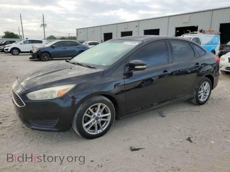 2016 Ford FOCUS SE (VIN 1FADP3F21GL285958) — photo 1 of 12, Copart, damage: rear end
