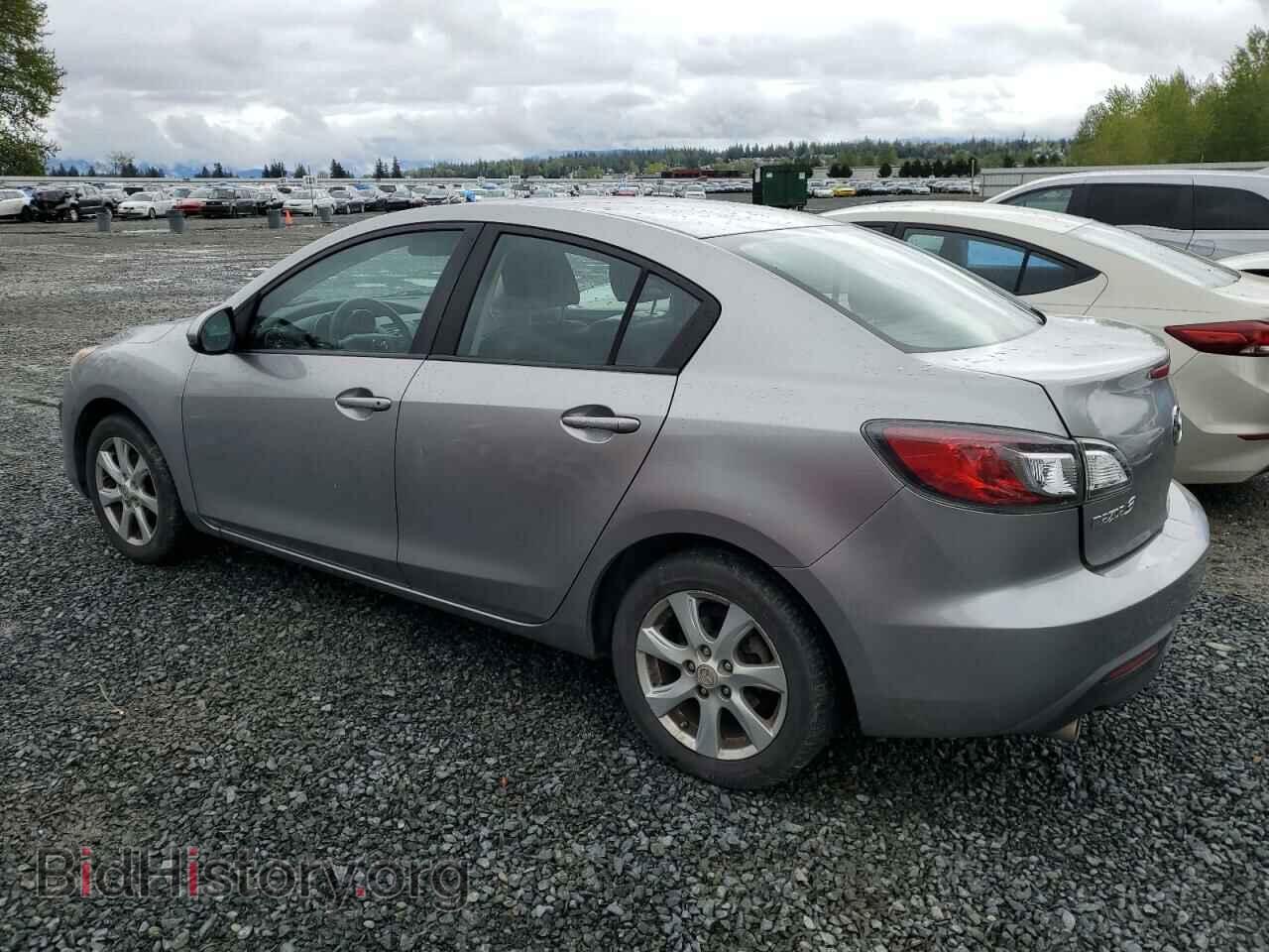 2011 MAZDA 3 - VIN: JM1BL1VG1B1434145 - Фото 2