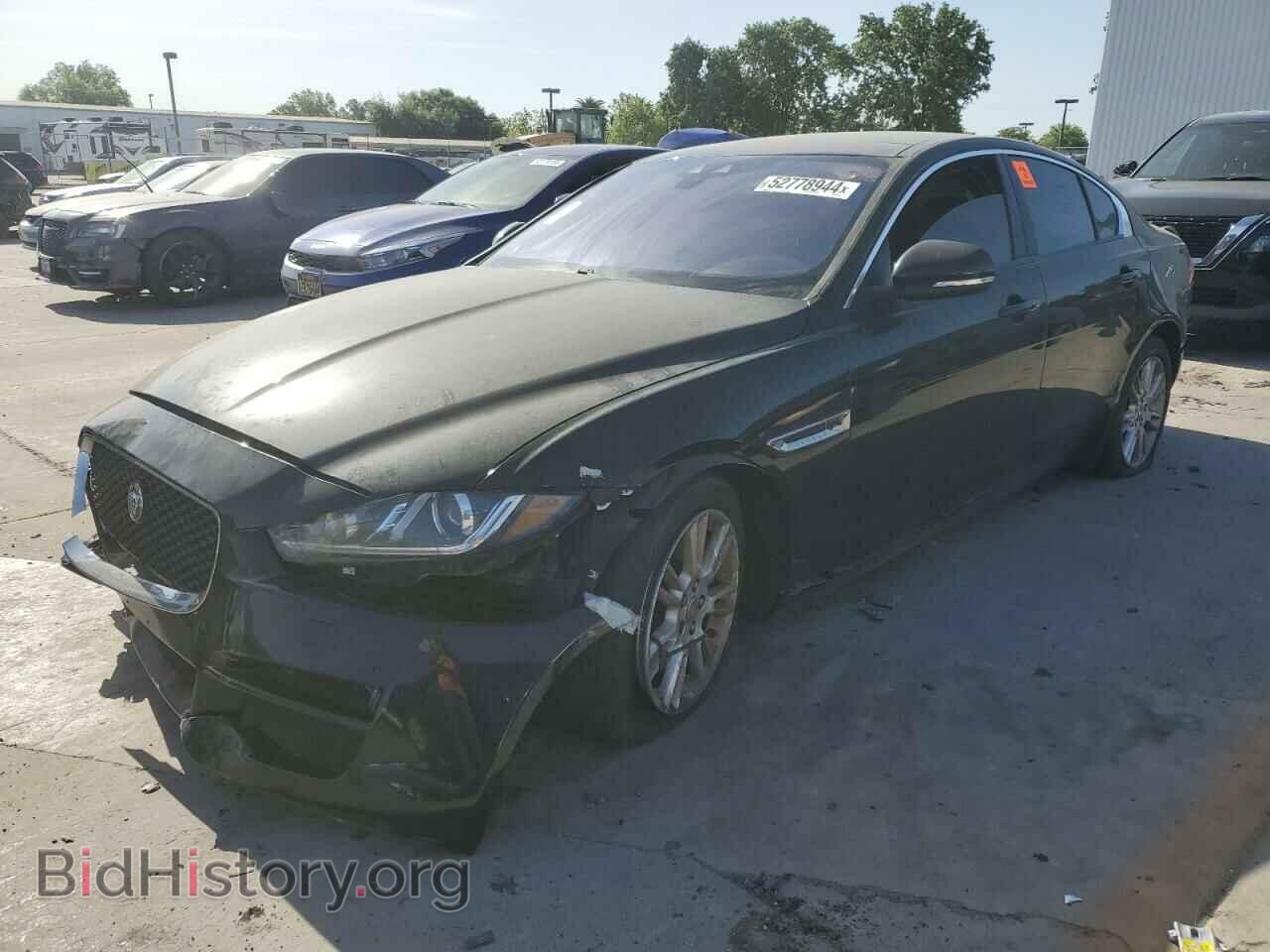 Фотография SAJAD4BG5HA965406 - JAGUAR XE 2017