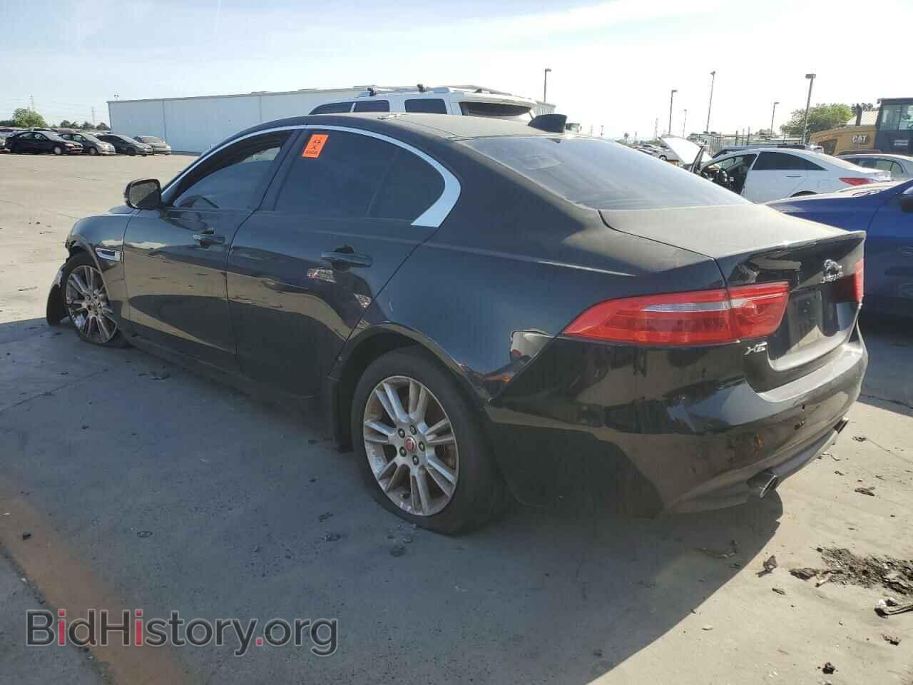 2017 JAGUAR XE - VIN: SAJAD4BG5HA965406 - Фото 2