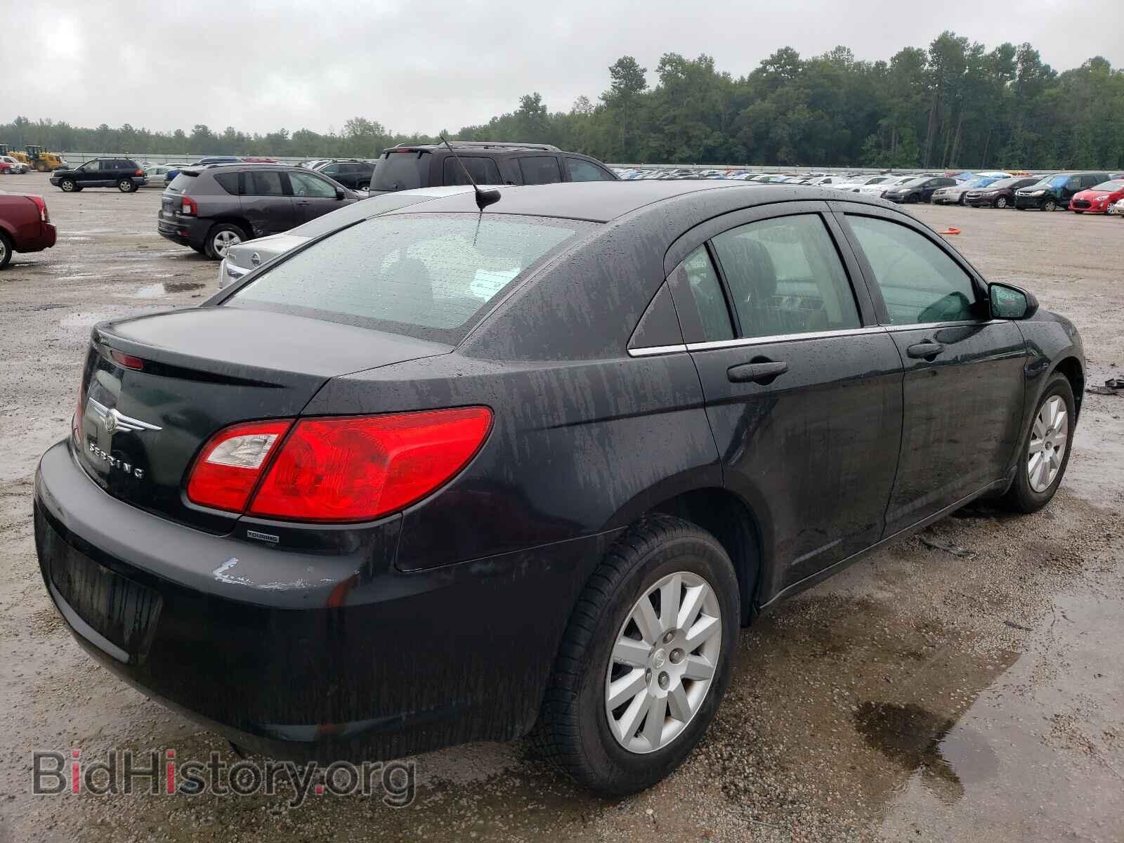 2010 CHRYSLER SEBRING - VIN: 1C3CC4FB3AN202568 - Фото 4