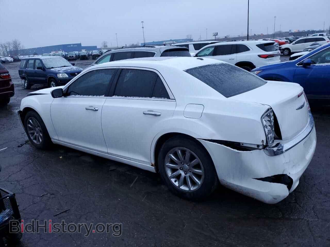 2012 CHRYSLER 300 - VIN: 2C3CCACG5CH152704 - Фото 2