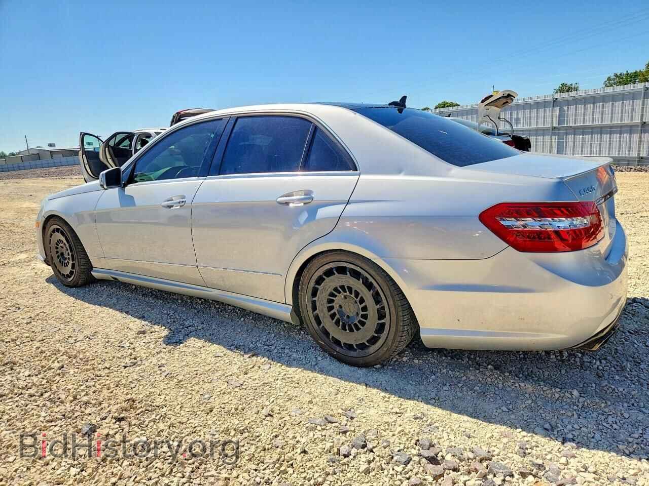 2011 MERCEDES-BENZ E-CLASS - VIN: WDDHF9AB6BA424596 - Фото 2