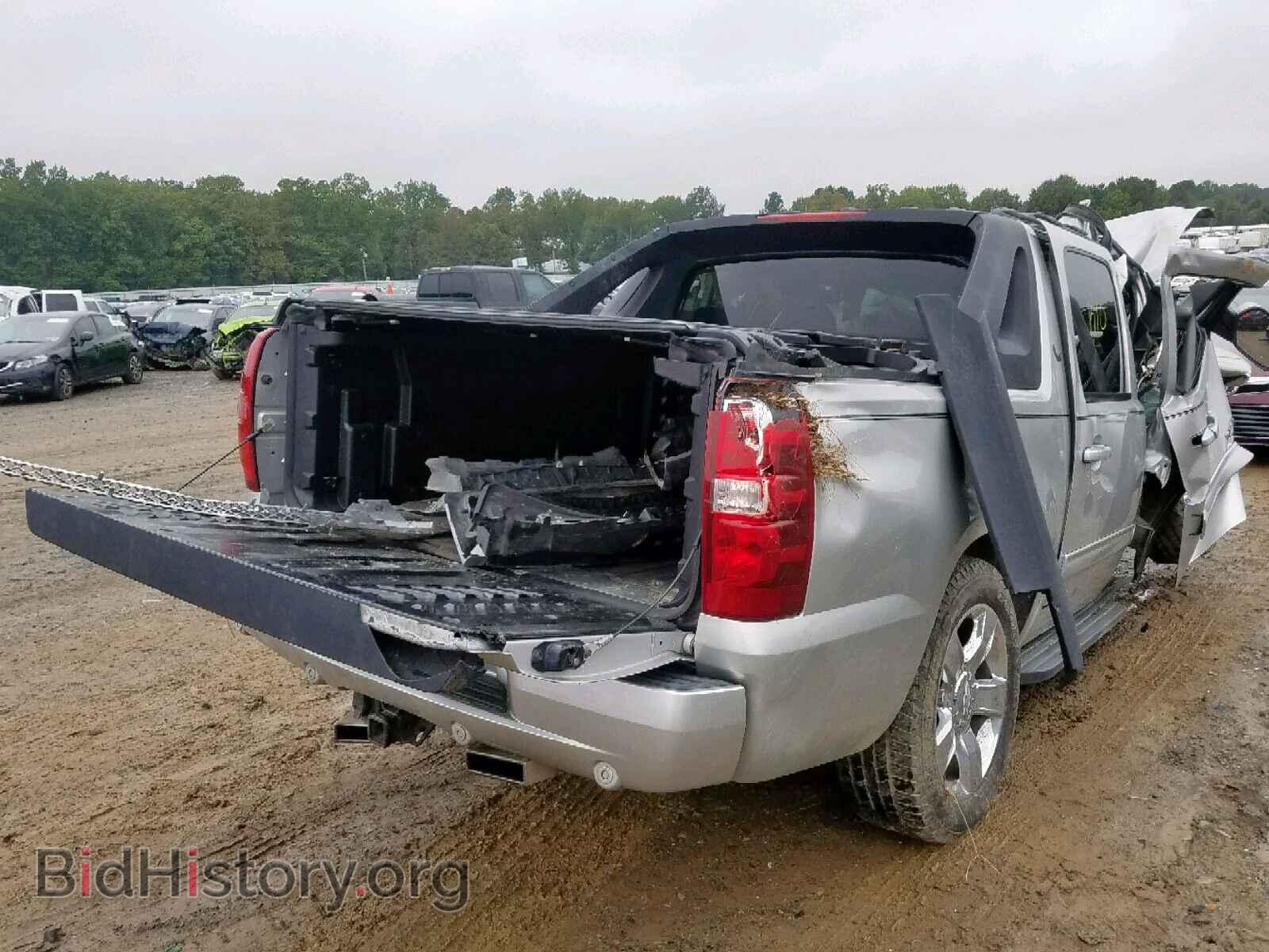 2011 CHEVROLET AVALANCHE - VIN: 3GNMCEE02BG120340 - Фото 4