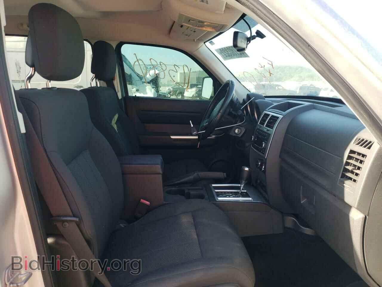 2011 DODGE NITRO - VIN: 1D4PT5GK1BW541023 - Photo 5