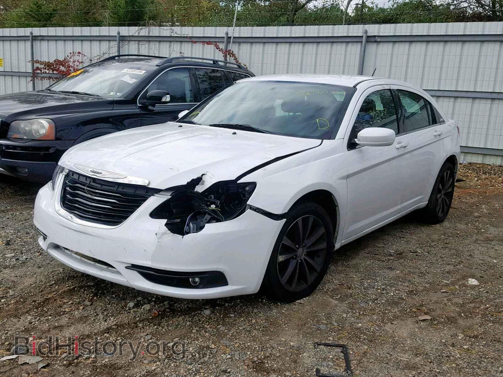 2013 CHRYSLER 200 - VIN: 1C3CCBBB0DN736173 - Фото 2