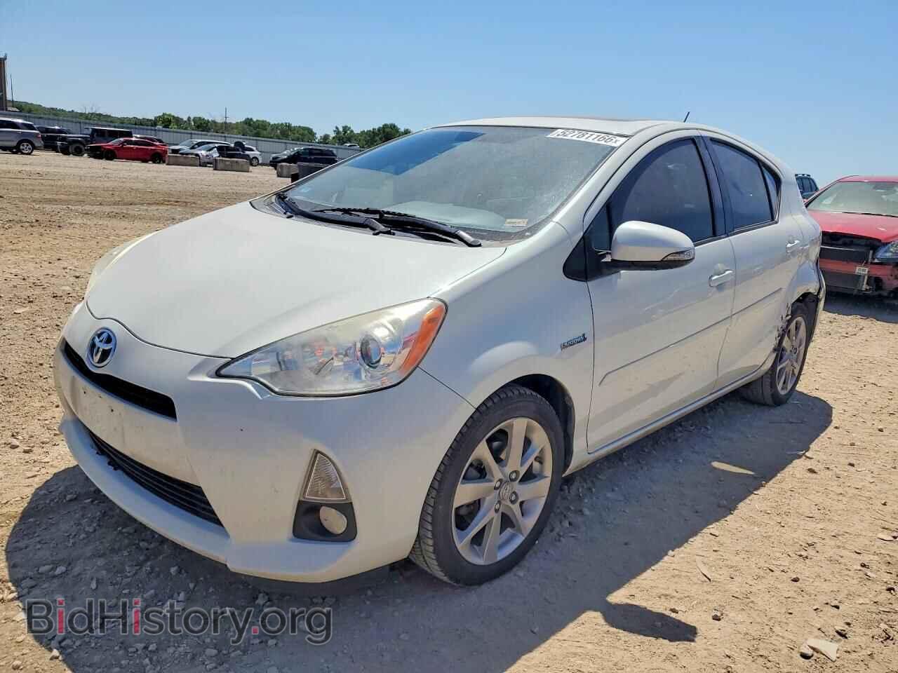 Фотография JTDKDTB38D1048190 - TOYOTA PRIUS 2013